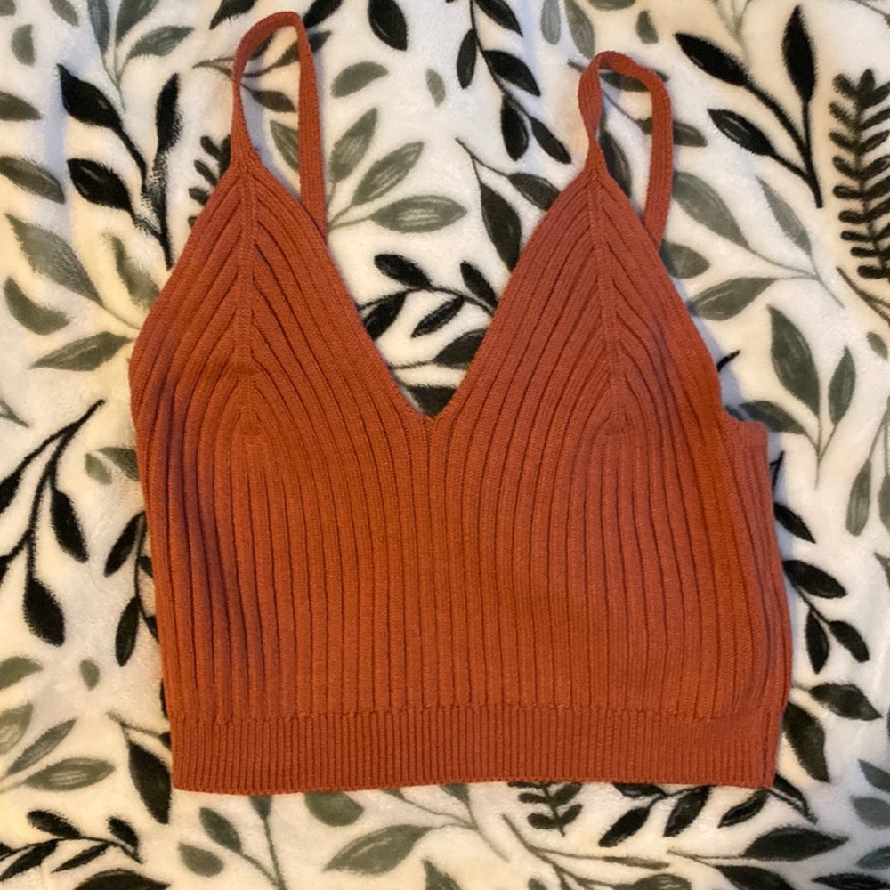 Cropped knit tank top